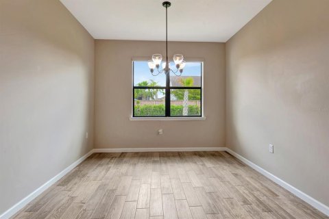 House in Bradenton, Florida 2 bedrooms, 174.56 sq.m. № 1751975 - photo 21