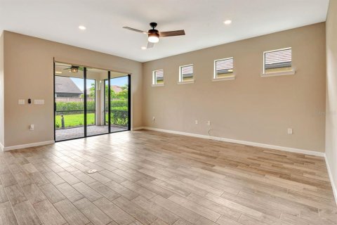 House in Bradenton, Florida 2 bedrooms, 174.56 sq.m. № 1751975 - photo 7