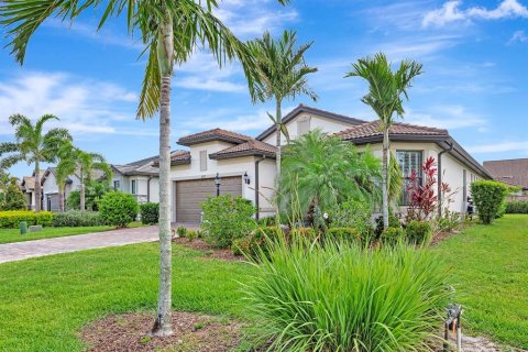 House in Bradenton, Florida 2 bedrooms, 174.56 sq.m. № 1751975 - photo 2
