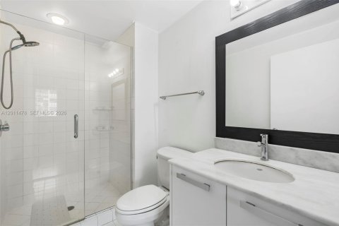 Купить кондоминиум в Майами, Флорида 2 спальни, 109.07м2, № 2244316 - фото 23