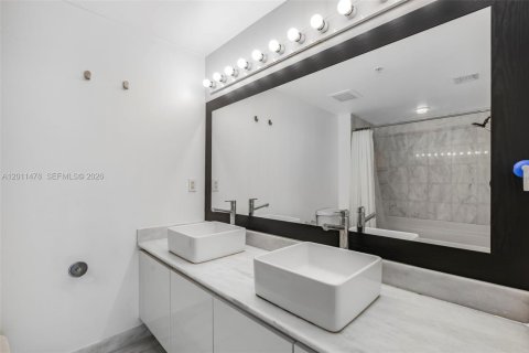 Купить кондоминиум в Майами, Флорида 2 спальни, 109.07м2, № 2244316 - фото 20