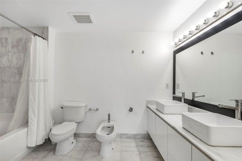 Купить кондоминиум в Майами, Флорида 2 спальни, 109.07м2, № 2244316 - фото 18