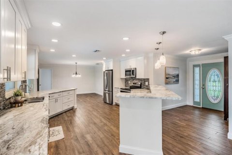 Casa en venta en Tampa, Florida, 3 dormitorios, 157.47 m2 № 1872796 - foto 4