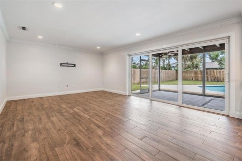 Casa en venta en Tampa, Florida, 3 dormitorios, 157.47 m2 № 1872796 - foto 12