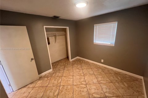 Casa en venta en Fort Lauderdale, Florida, 3 dormitorios, 89.19 m2 № 1836507 - foto 28