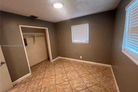 Casa en venta en Fort Lauderdale, Florida, 3 dormitorios, 89.19 m2 № 1836507 - foto 27