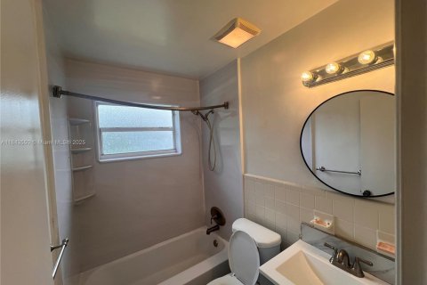 Casa en venta en Fort Lauderdale, Florida, 3 dormitorios, 89.19 m2 № 1836507 - foto 30