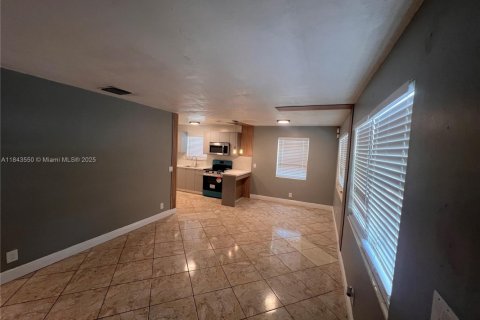 Casa en venta en Fort Lauderdale, Florida, 3 dormitorios, 89.19 m2 № 1836507 - foto 15