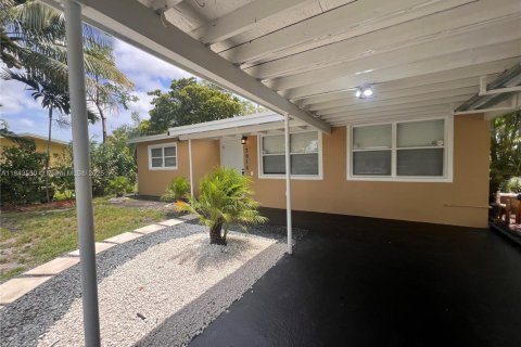 Casa en venta en Fort Lauderdale, Florida, 3 dormitorios, 89.19 m2 № 1836507 - foto 10