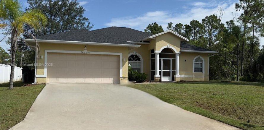 House in North Port, Florida 3 bedrooms, 164.44 sq.m. № 1927868