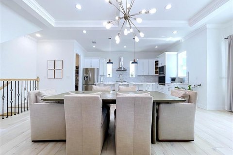 Townhouse in Tampa, Florida 4 bedrooms, 243.4 sq.m. № 2411578 - photo 22