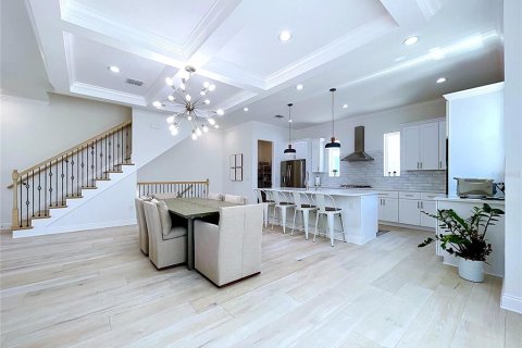 Townhouse in Tampa, Florida 4 bedrooms, 243.4 sq.m. № 2411578 - photo 2