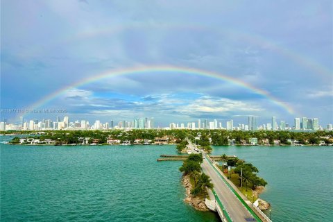 Купить кондоминиум в Майами-Бич, Флорида 2 спальни, 119.57м2, № 1981711 - фото 16