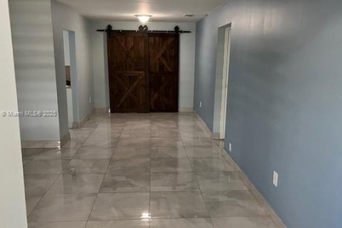 House in Sunrise, Florida 3 bedrooms, 144.37 sq.m. № 1871293 - photo 7