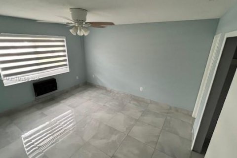 House in Sunrise, Florida 3 bedrooms, 144.37 sq.m. № 1871293 - photo 18