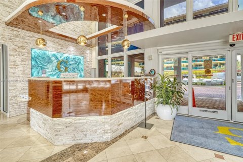 Condo in Fort Lauderdale, Florida, 3 bedrooms  № 1845597 - photo 9
