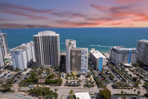 Condo in Fort Lauderdale, Florida, 3 bedrooms  № 1845597 - photo 2