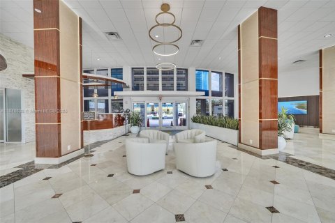 Condo in Fort Lauderdale, Florida, 3 bedrooms  № 1845597 - photo 8
