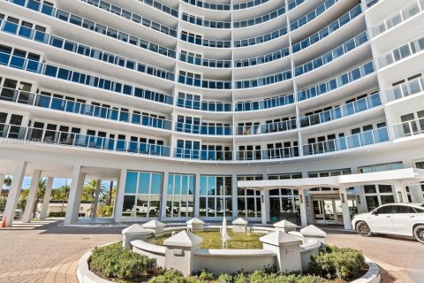 Condo in Fort Lauderdale, Florida, 3 bedrooms  № 1845597 - photo 7
