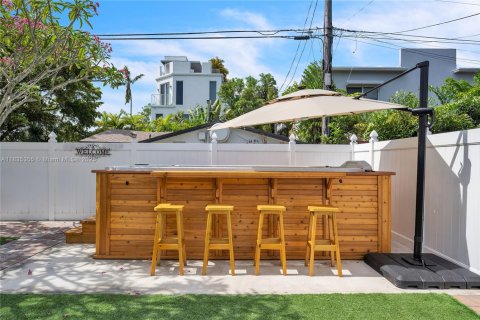 House in Fort Lauderdale, Florida 3 bedrooms, 127.28 sq.m. № 1818278 - photo 22