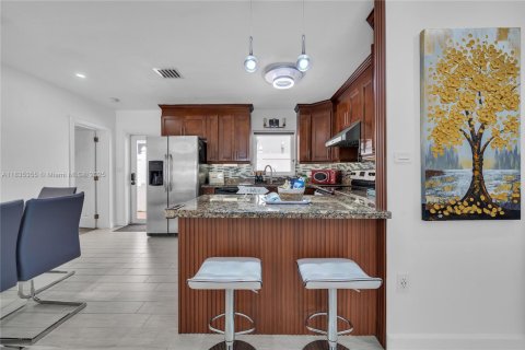House in Fort Lauderdale, Florida 3 bedrooms, 127.28 sq.m. № 1818278 - photo 9