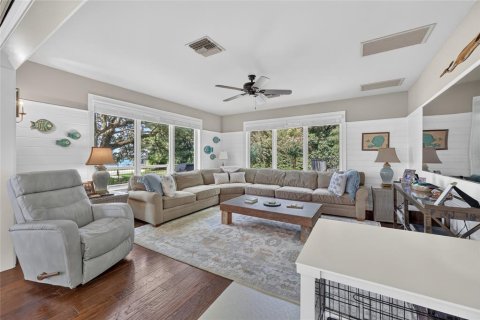 Villa ou maison à vendre à Ocklawaha, Floride: 4 chambres, 285.95 m2 № 2237895 - photo 17