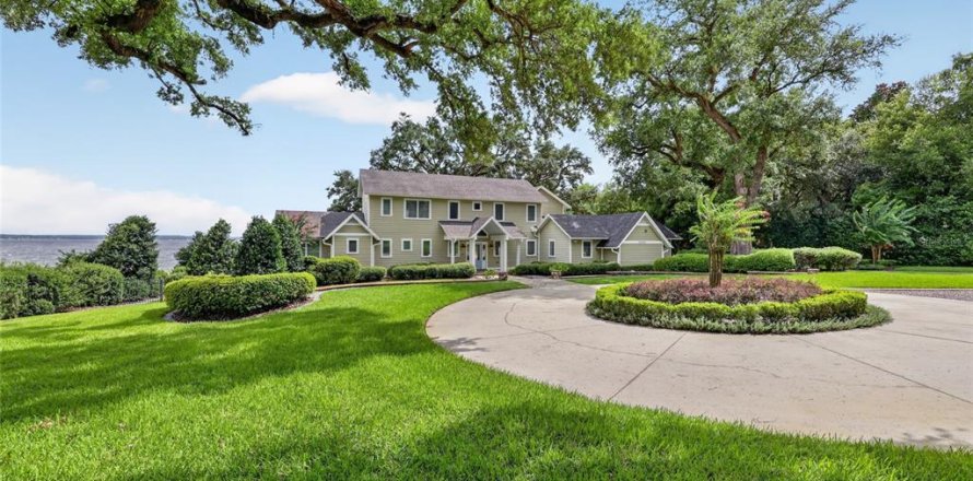 Villa ou maison à Ocklawaha, Floride 4 chambres, 285.95 m2 № 2237895