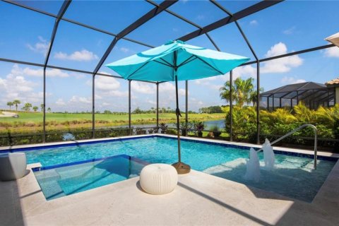 House in LAKEWOOD NATIONAL in Bradenton, Florida 4 bedrooms, 236.25 sq.m. № 213385 - photo 30