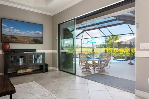 House in LAKEWOOD NATIONAL in Bradenton, Florida 4 bedrooms, 236.25 sq.m. № 213385 - photo 16