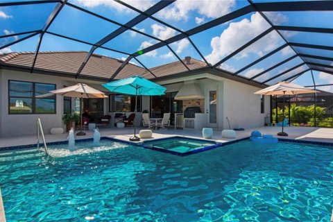 House in LAKEWOOD NATIONAL in Bradenton, Florida 4 bedrooms, 236.25 sq.m. № 213385 - photo 26