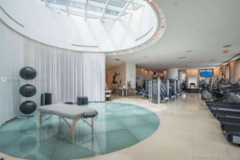 Condo in Miami Beach, Florida, 2 bedrooms  № 2391926 - photo 19