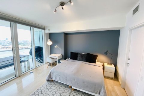 Condo in Miami Beach, Florida, 2 bedrooms  № 2391926 - photo 14