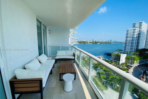 Condo in Miami Beach, Florida, 2 bedrooms № 2391926