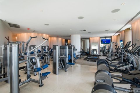 Condo in Miami Beach, Florida, 2 bedrooms  № 2391926 - photo 20