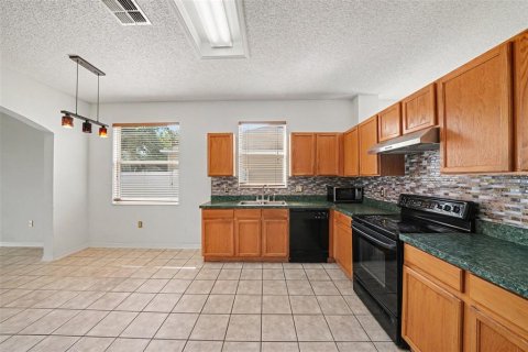 Villa ou maison à vendre à Orlando, Floride: 4 chambres, 183.57 m2 № 2388903 - photo 12