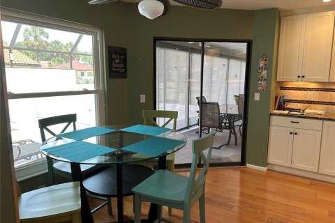Casa en alquiler en Sarasota, Florida, 3 dormitorios, 198.9 m2 № 1561557 - foto 5