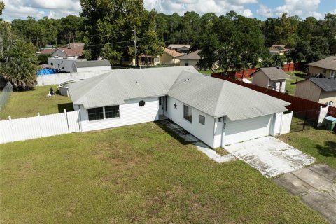 Casa en Deltona, Florida 3 dormitorios, 95.13 m2 № 2371639
