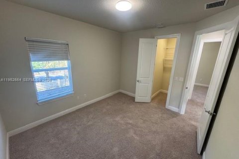 Снять в аренду виллу или дом в Холливуд, Флорида 3 спальни, 174.75м2, № 2008098 - фото 9