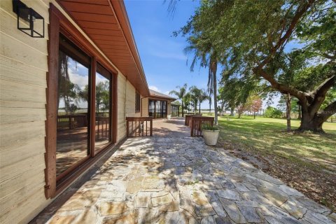 Villa ou maison à vendre à Lake Alfred, Floride: 3 chambres, 174.28 m2 № 2329661 - photo 30