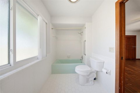 Villa ou maison à vendre à Lake Alfred, Floride: 3 chambres, 174.28 m2 № 2329661 - photo 19