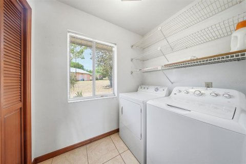Villa ou maison à vendre à Lake Alfred, Floride: 3 chambres, 174.28 m2 № 2329661 - photo 25