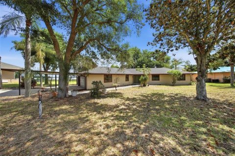 Villa ou maison à vendre à Lake Alfred, Floride: 3 chambres, 174.28 m2 № 2329661 - photo 3