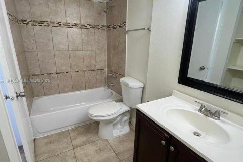 Appartement à louer à Miami, Floride: 1 chambre, 76.74 m2 № 1997697 - photo 11