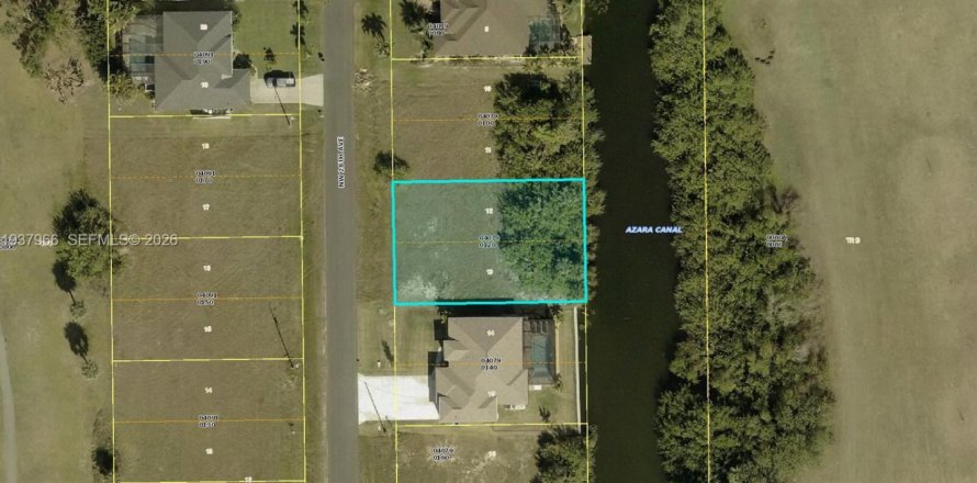 Terrain à Cape Coral, Floride № 2158129