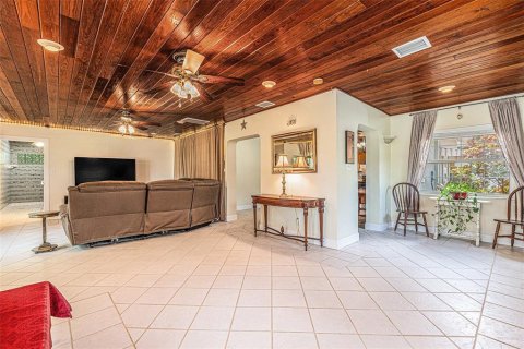 Casa en venta en Saint Petersburg, Florida, 3 dormitorios, 157.38 m2 № 1798412 - foto 6