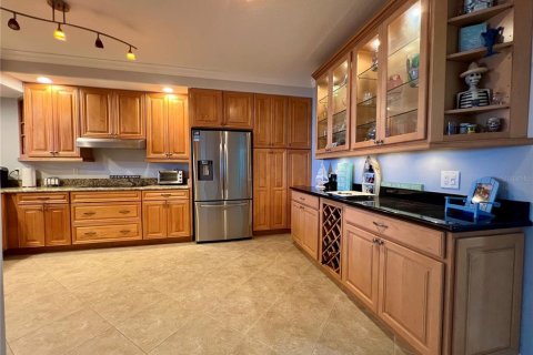 Condo in Hutchinson Island South, Florida, 3 bedrooms  № 1904090 - photo 13