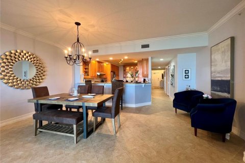 Condo in Hutchinson Island South, Florida, 3 bedrooms  № 1904090 - photo 8