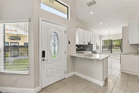 Touwnhouse à vendre à Altamonte Springs, Floride: 3 chambres, 164.16 m2 № 2408964 - photo 5