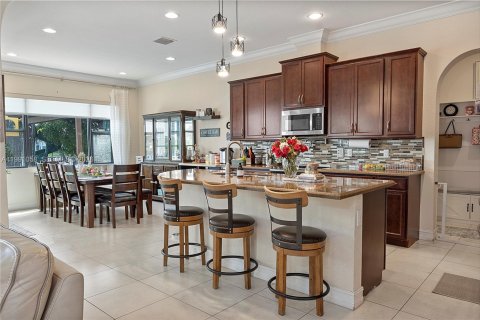 Casa en venta en Pembroke Pines, Florida, 4 dormitorios, 223.06 m2 № 2064392 - foto 8