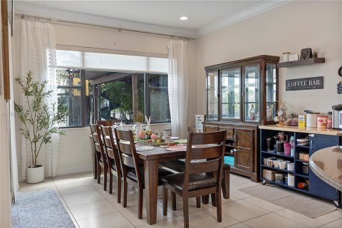 Casa en venta en Pembroke Pines, Florida, 4 dormitorios, 223.06 m2 № 2064392 - foto 9